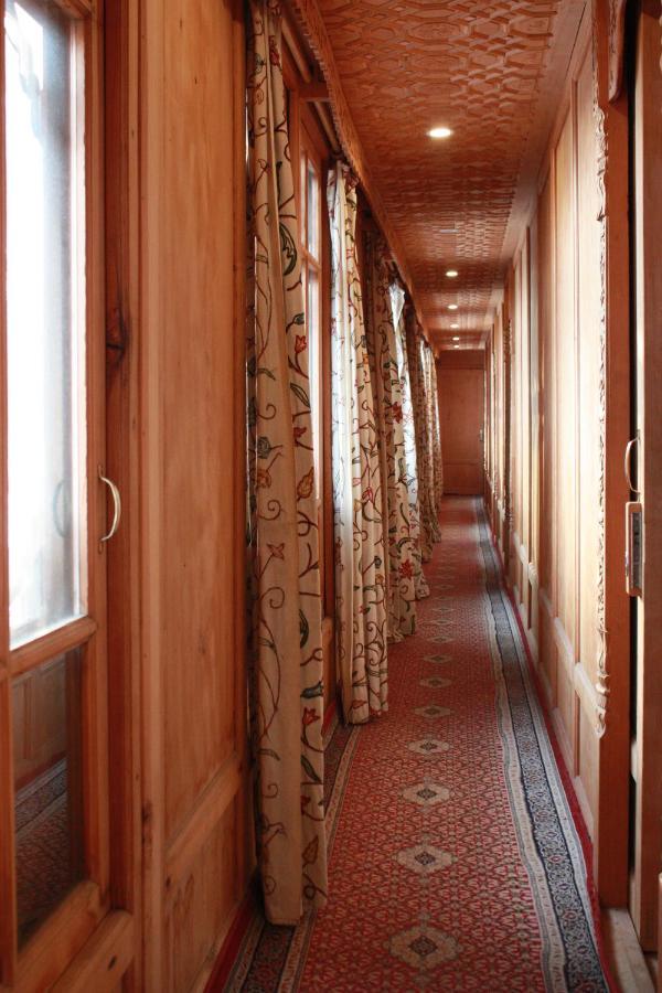 Khilona Luxury Heritage Houseboats Σριναγκάρ Εξωτερικό φωτογραφία
