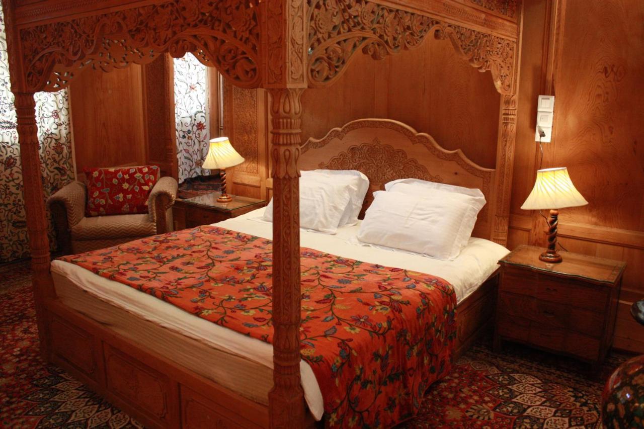Khilona Luxury Heritage Houseboats Σριναγκάρ Εξωτερικό φωτογραφία