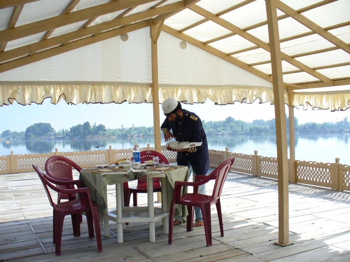 Khilona Luxury Heritage Houseboats Σριναγκάρ Εξωτερικό φωτογραφία